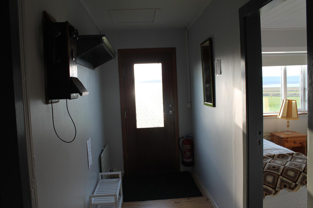 Midhop Guesthouse Thingeyrar Exterior photo
